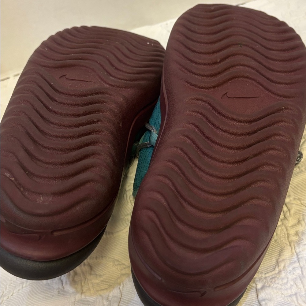 Nike Offline 3.0 Mules - Picture 8 of 9